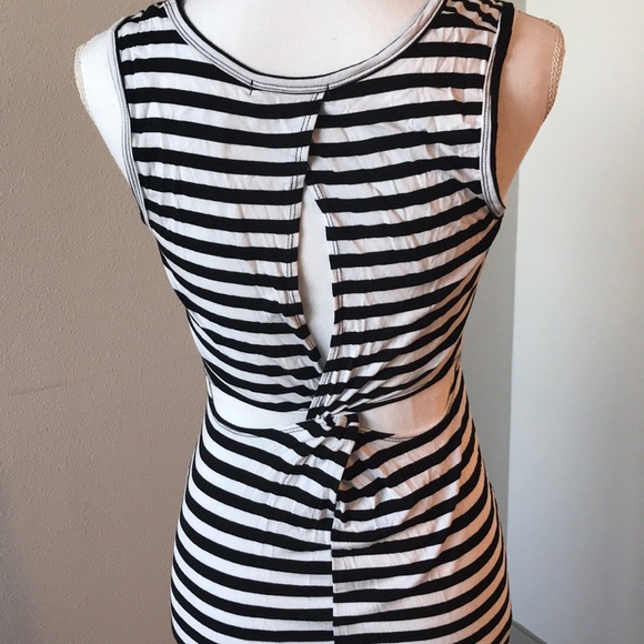 Black and White Midi Dress - Picture 3 of 4